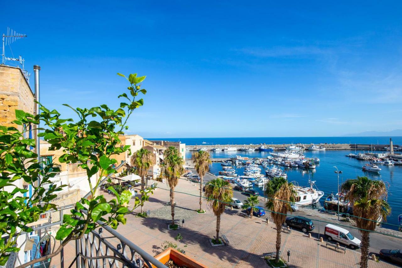 فيلا Solemar Sicilia - Casa Porto Bagnera سانتا فلافيا المظهر الخارجي الصورة